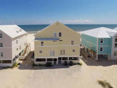 Beachfront  Duplex with Pool Accommodates 25 Guests